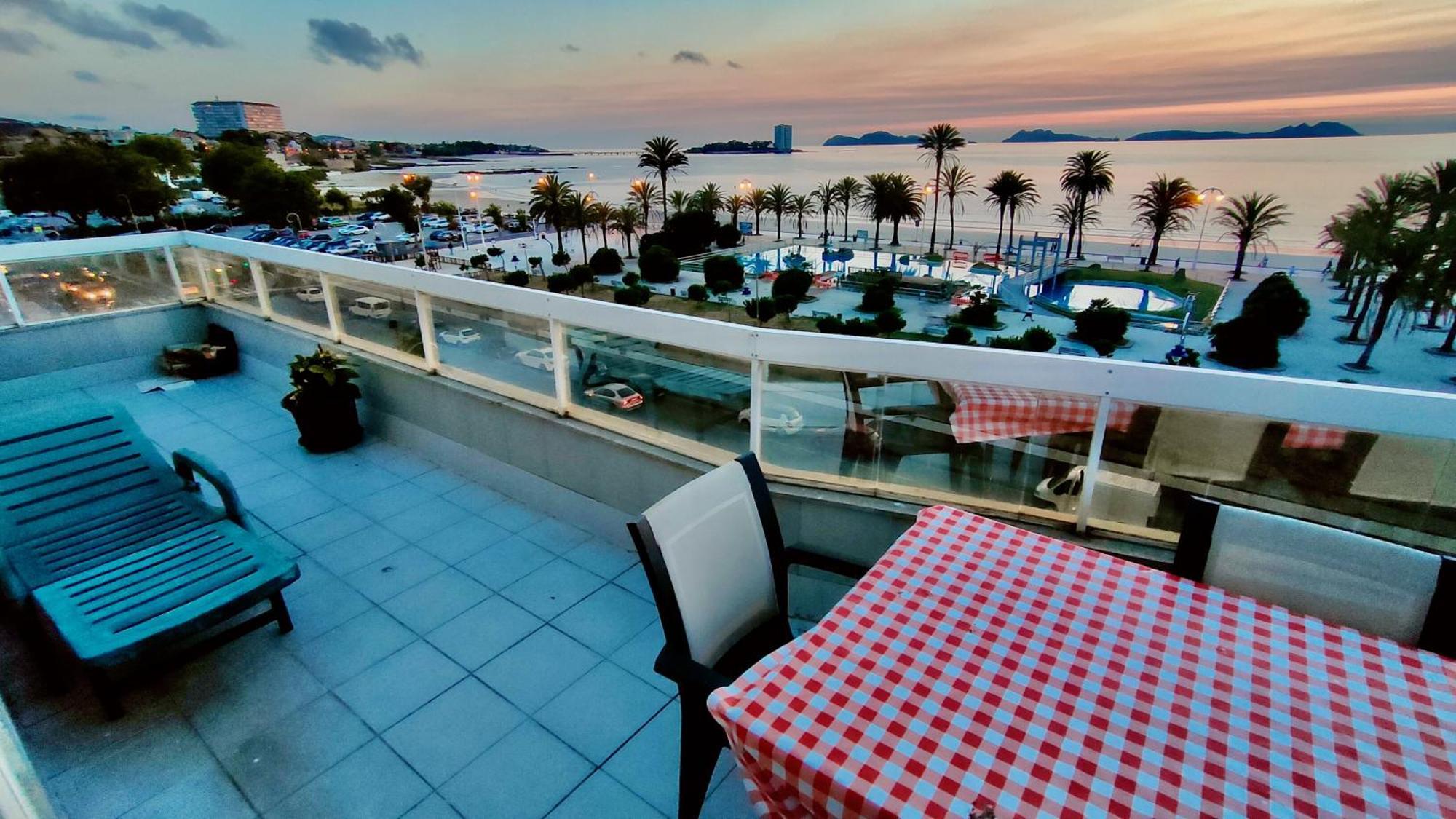 Samil Apartment, Primera Linea De Playa Con Wifi Y Garaje Vigo Dış mekan fotoğraf